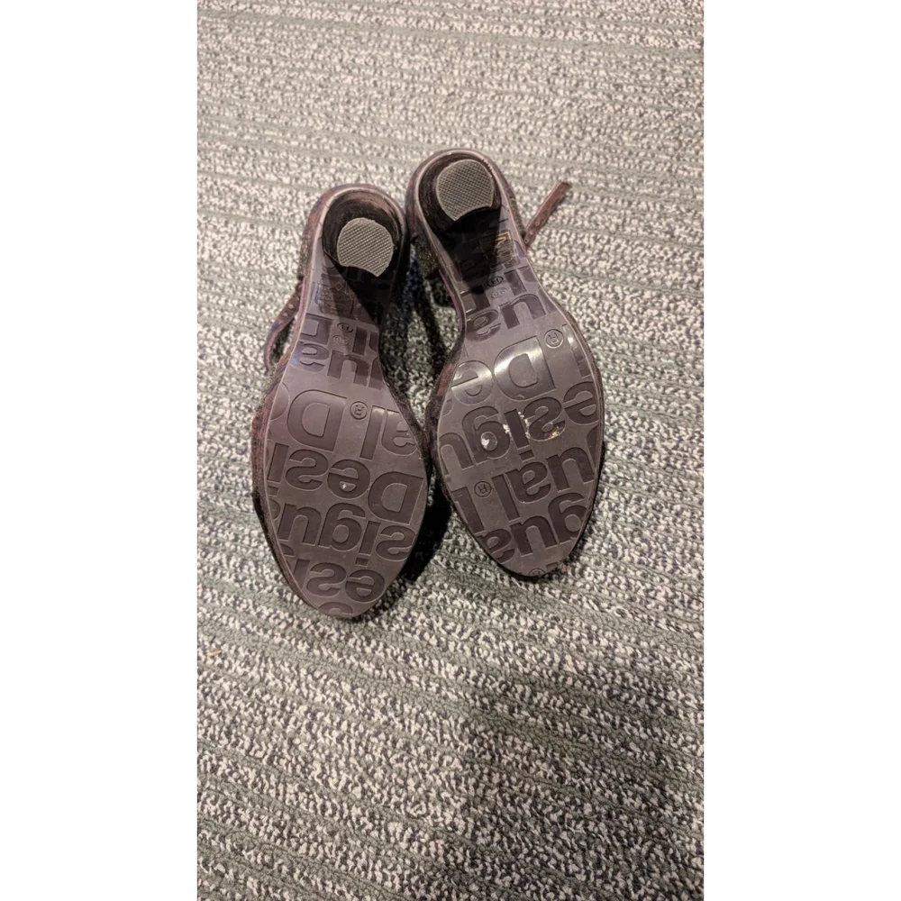 Desigual purple heels NWOB